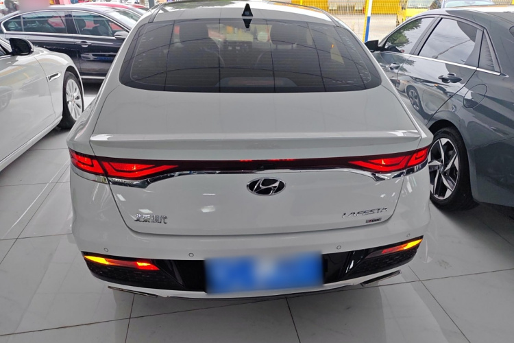 现代 菲斯塔 2019款 280TGDi 运动版 国VI车身外观6004