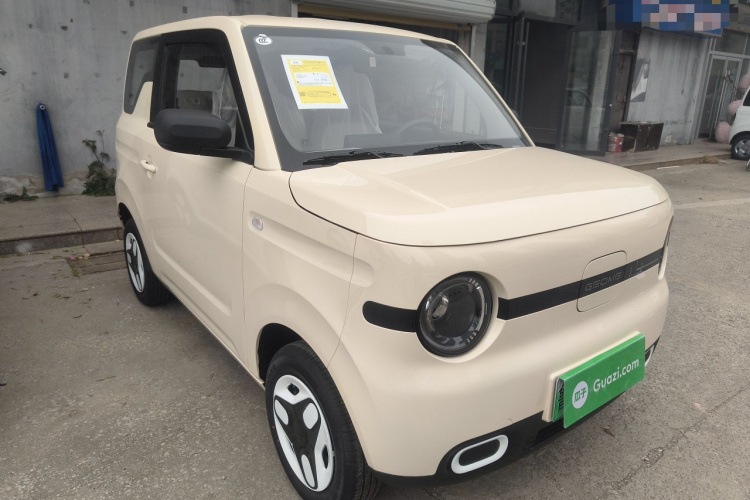 吉利银河 熊猫 2025款 210km 元气熊车身外观3