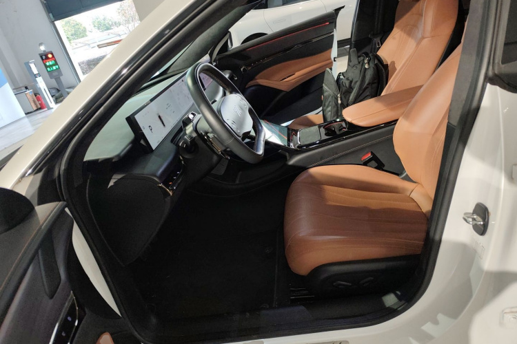 智己汽车 智己L7 2022款 Pro中控内饰19