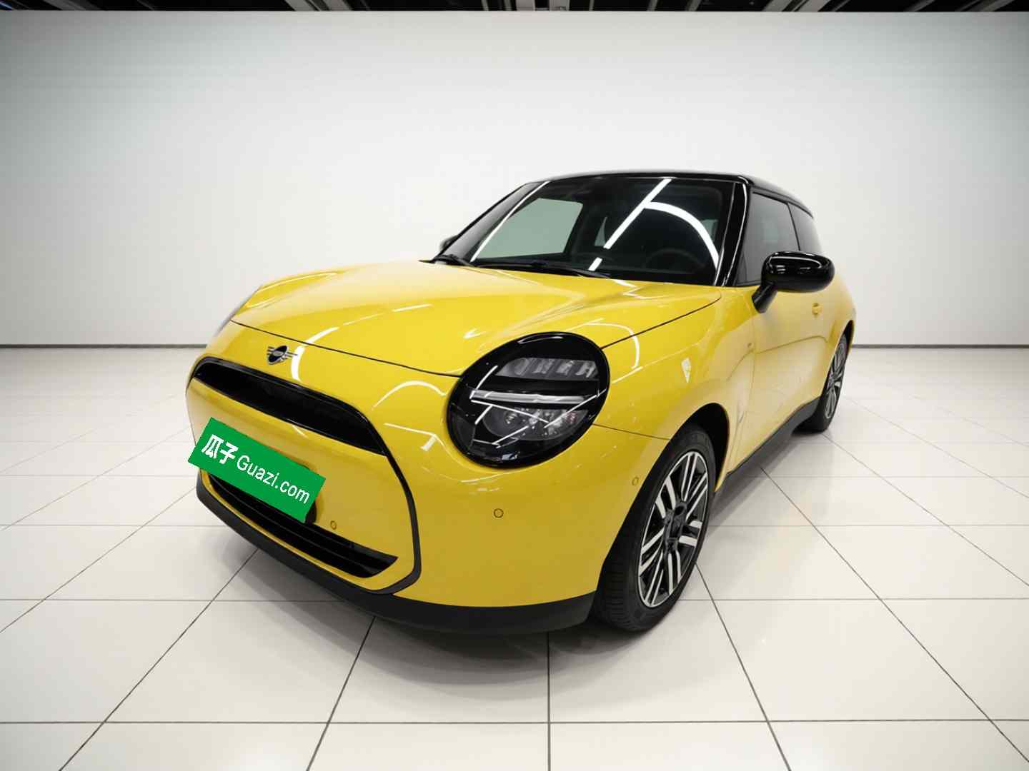 电动MINI COOPER 2024款 456km COOPER E 经典派(2)