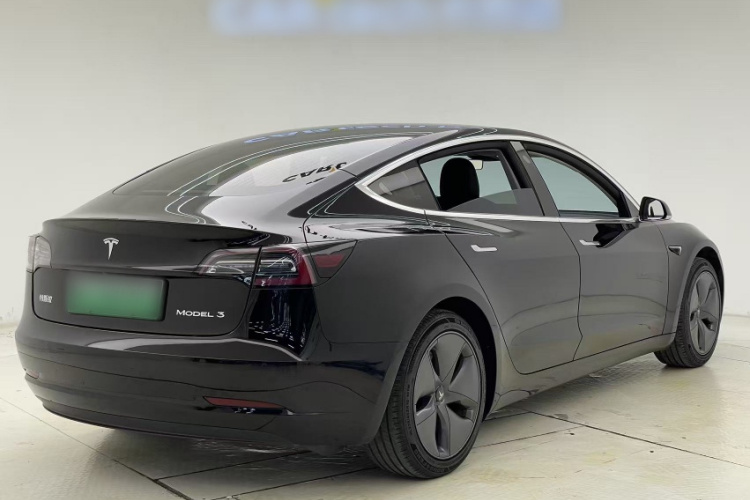 特斯拉 Model 3 2020款 标准续航后驱升级版车身外观6009