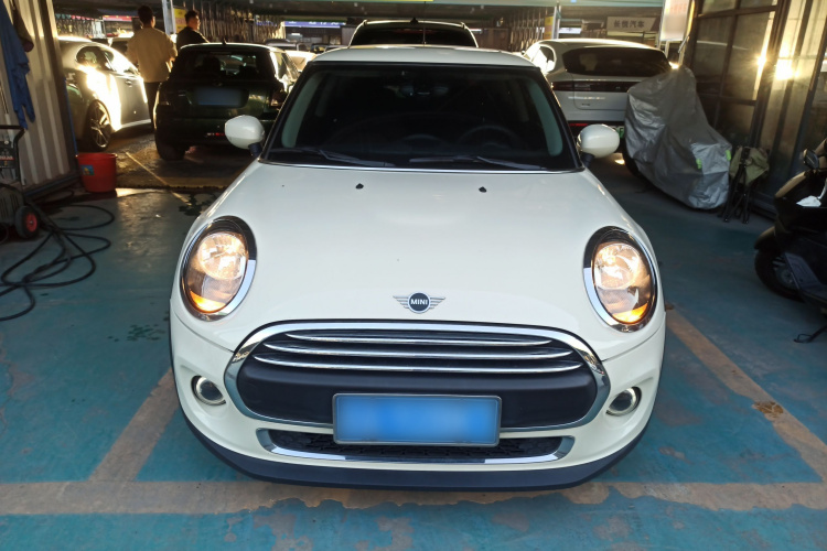 MINI 2021款 1.5T ONE PLUS车身外观2