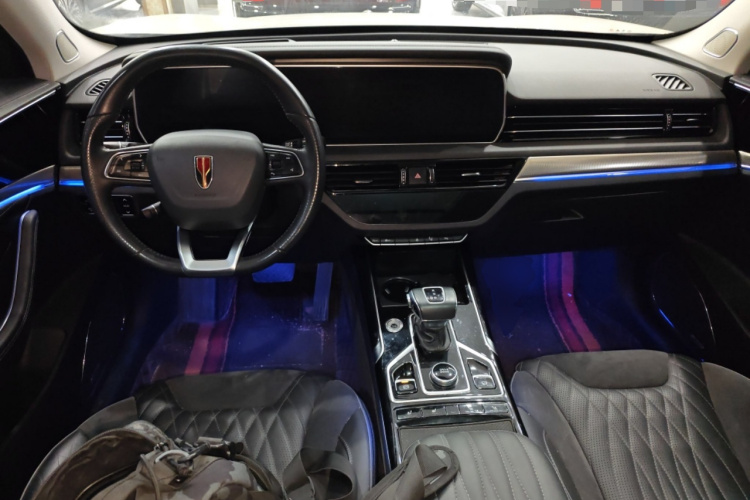 红旗HS5 2022款 改款 2.0T 智联旗享版中控内饰12