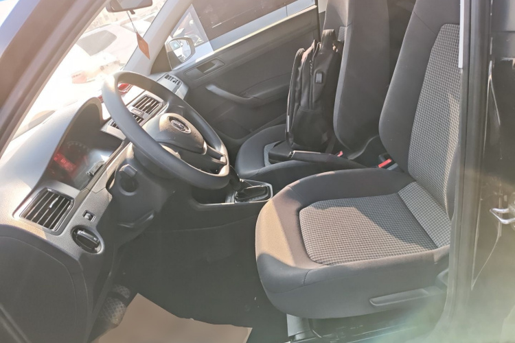 大众 桑塔纳 2021款 1.5L 自动风尚版局部细节19