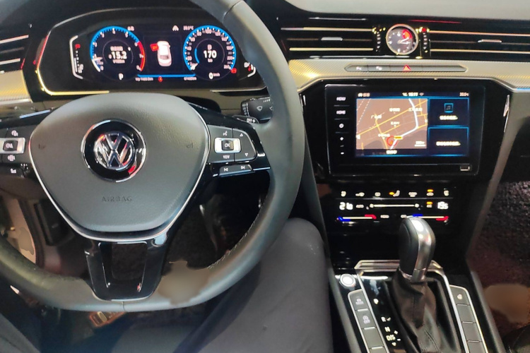 一汽-大众CC 2020款 330TSI 魅颜版 国VI中控内饰7002