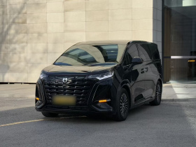 腾势D9 2022款 DM-i 970 四驱尊荣型