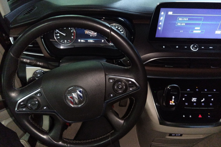 别克GL8 2021款 陆上公务舱 652T 豪华型中控内饰13