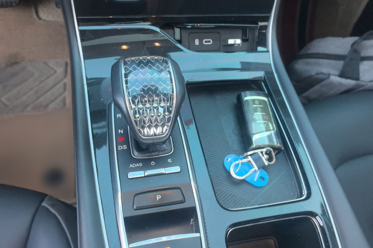 广汽传祺 传祺GS4 PLUS 2022款 390T 自动星云版局部细节18