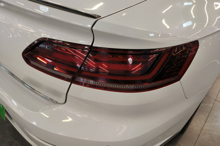 一汽-大众CC 2023款 380TSI 夺目版车身外观9