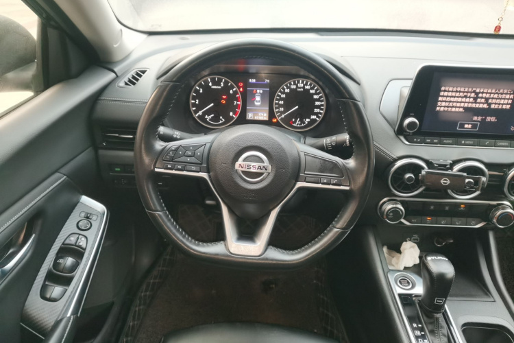 日产 轩逸 2020款 1.6L XL CVT悦享版中控内饰13