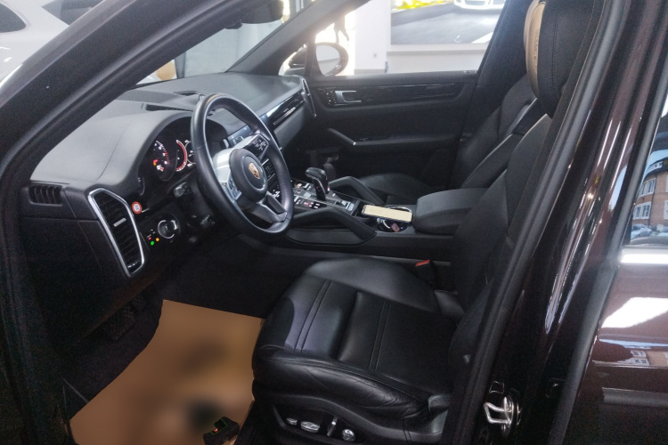 保时捷 2019款 Cayenne 3.0T中控内饰19