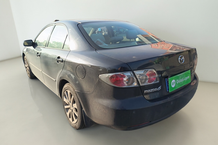 马自达6 2011款 2.0L 自动时尚型车身外观5