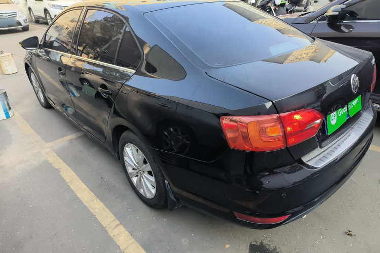 大众 速腾 2014款 1.6L 自动舒适型车身外观4