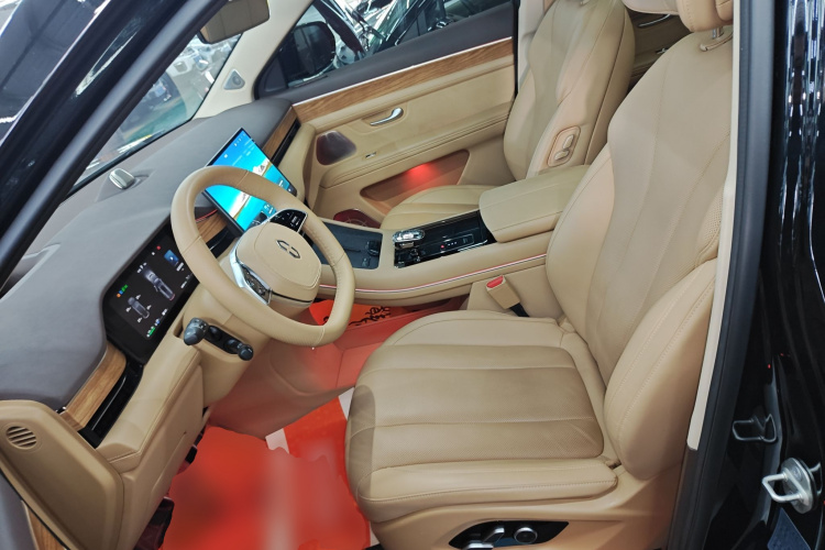 鸿蒙智行 问界M7 2024款 1.5T 智驾四驱Max版 6座局部细节19