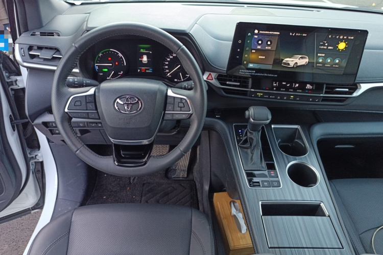 丰田 赛那SIENNA 2024款 2.5L混动 四驱尊贵版中控内饰13