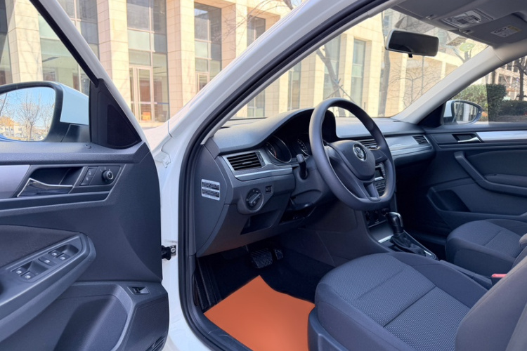 大众 宝来 2016款 1.6L 自动时尚型局部细节19