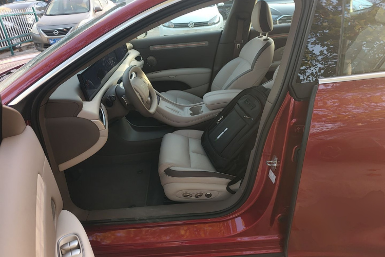 智己汽车 智己L6 2025款 Max+中控内饰19