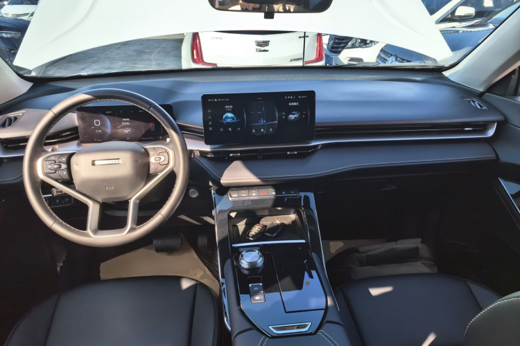 哈弗H6 2022款 第三代 1.5T 自动两驱Pro中控内饰12