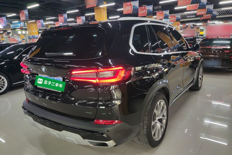 宝马X5(进口) 2021款 xDrive30i X设计套装车身外观7