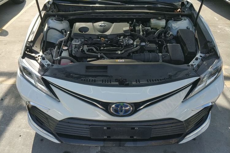 丰田 凯美瑞 2021款 双擎 2.5HGVP 领先版机舱底盘24