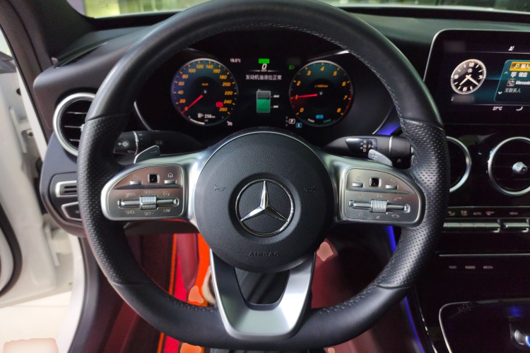 奔驰C级 2021款 C 260 星耀臻藏版中控内饰13