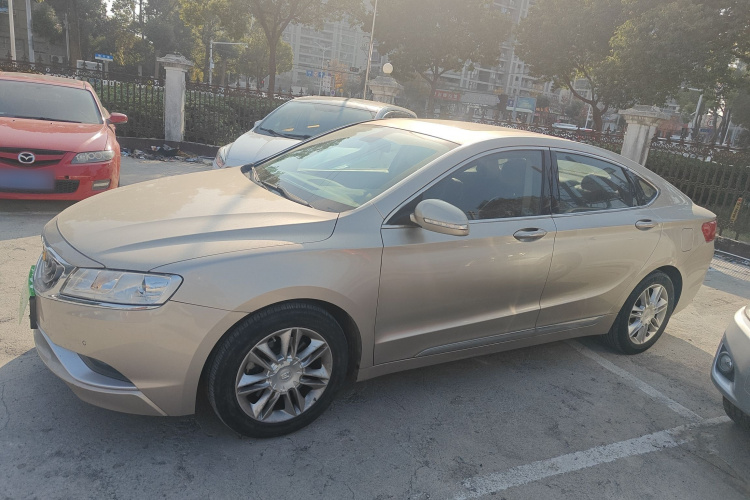 吉利汽车 博瑞 2015款 2.4L 舒适型车身外观4