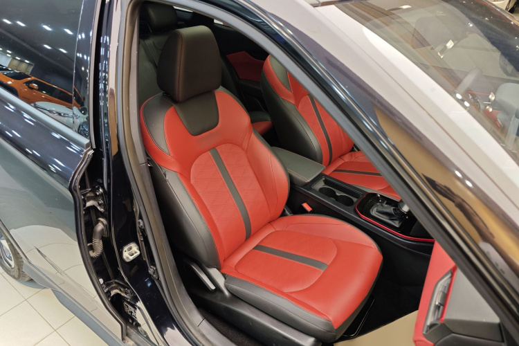 东风风神 奕炫GS 2021款 230T 自动追曜武士版局部细节41