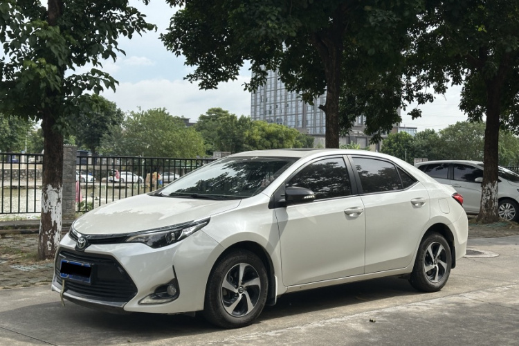 丰田 雷凌 2017款 改款 185T CVT精英版 国V车身外观1