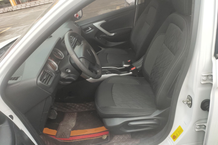 雪铁龙C3-XR 2018款 1.6L 自动时尚型局部细节19