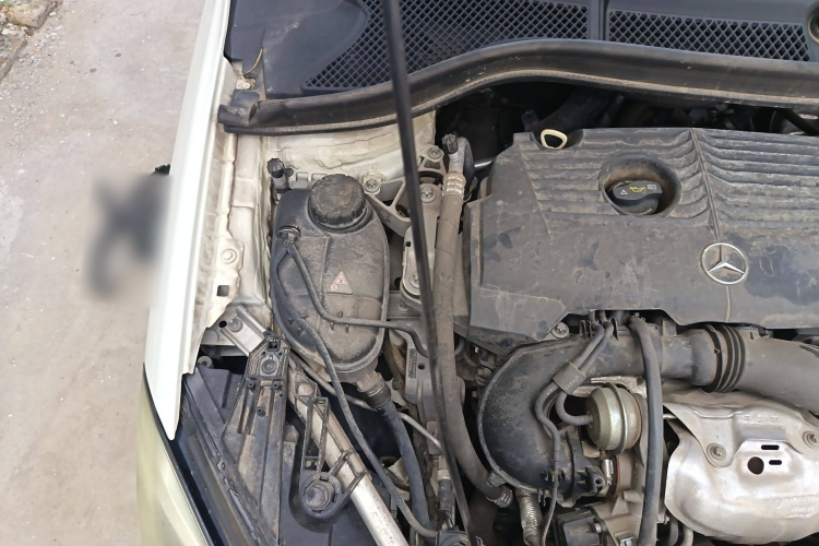 奔驰B级 2015款 B 200 动感型局部细节9006