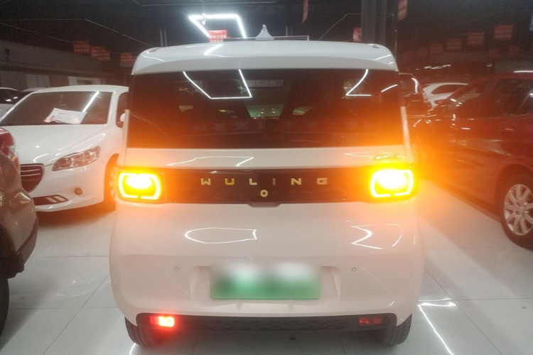 五菱汽车 宏光MINIEV 2021款 马卡龙臻享款 磷酸铁锂车身外观6