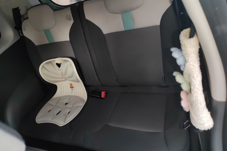 长安启源 长安Lumin 2022款 210km 香甜款中控内饰7004