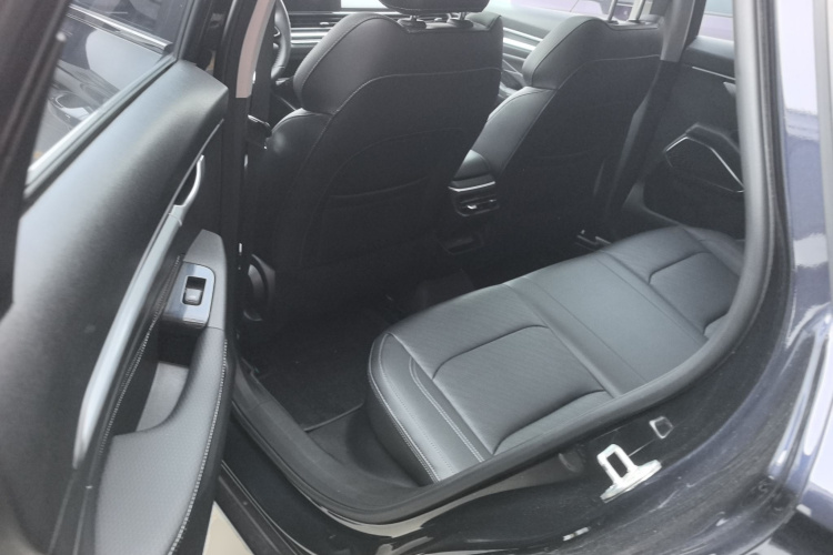 吉利汽车 帝豪 2022款 第4代 1.5L CVT尊贵型中控内饰21