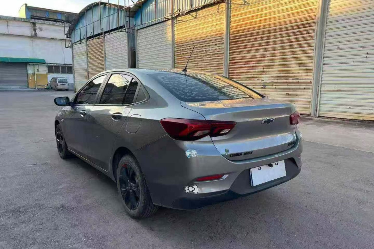 雪佛兰 科沃兹 2020款 Redline 325T 自动欣尚版 国VI车身外观6003