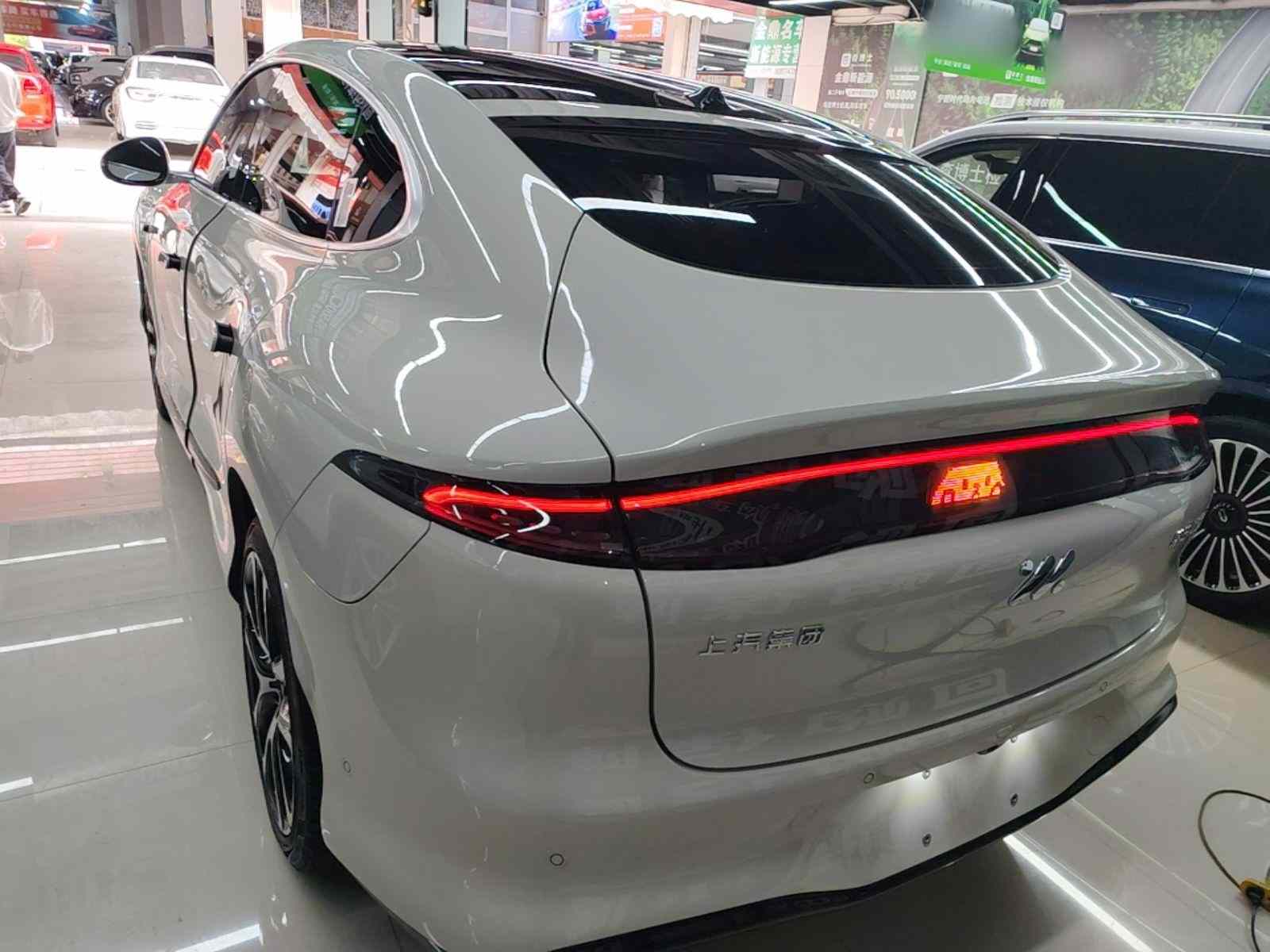 智己汽车 智己LS6 2026款 纯电 Max(4)