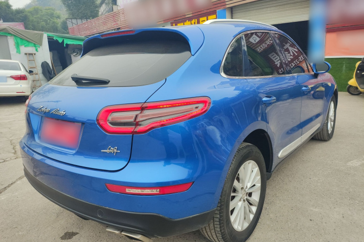 众泰SR9 2017款 2.0T 自动极致之心版车身外观7