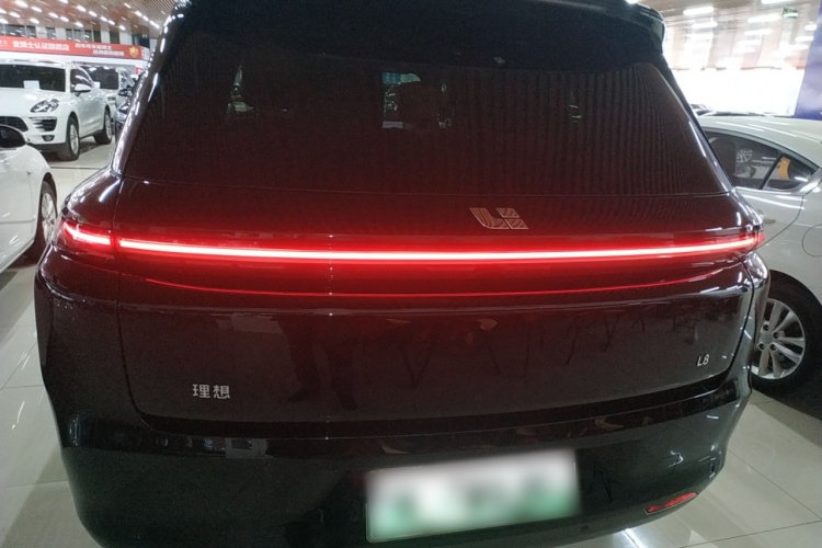 理想汽车 理想L8 2023款 Air车身外观6