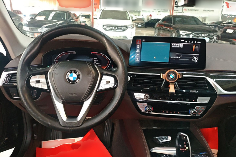 宝马5系 2021款 525Li 豪华套装中控内饰12