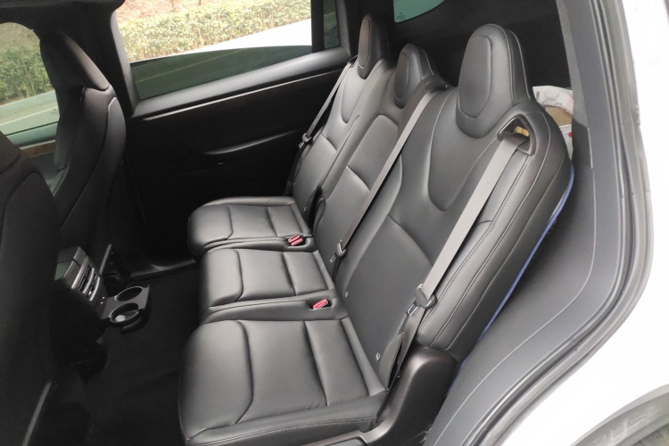 特斯拉 Model X 2019款 长续航版中控内饰21
