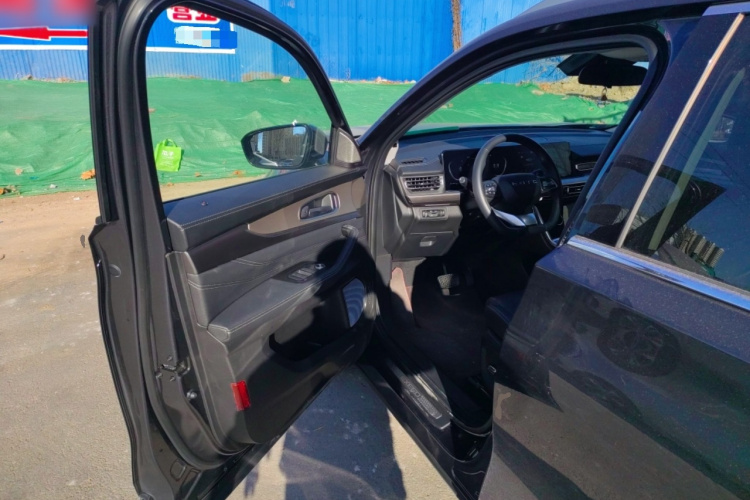 星途揽月 2022款 探享版 400T 四驱星享 5座中控内饰20