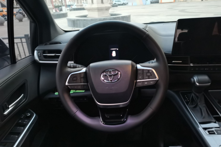 丰田 赛那SIENNA 2024款 2.5L混动 四驱尊贵版中控内饰13