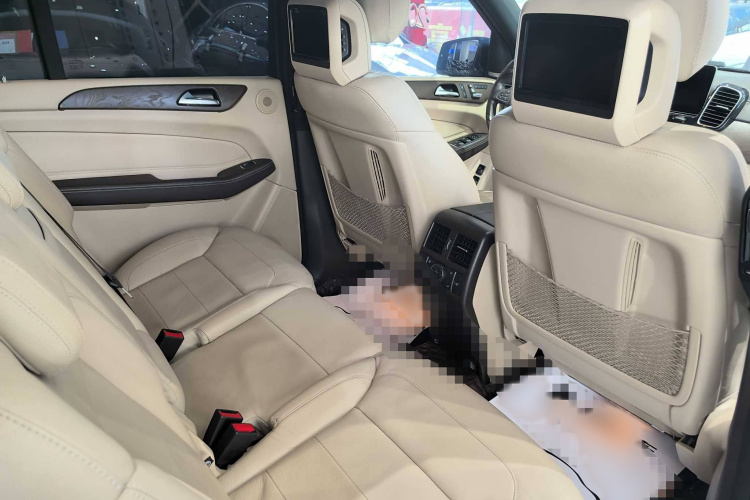 奔驰GLS 2018款 GLS 400 4MATIC豪华型中控内饰7010