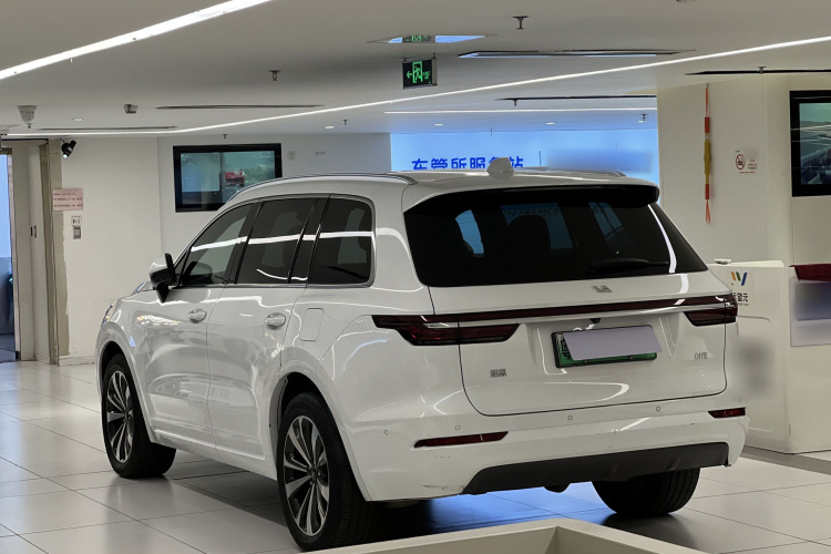 理想汽车 理想ONE 2021款 增程6座版车身外观6004