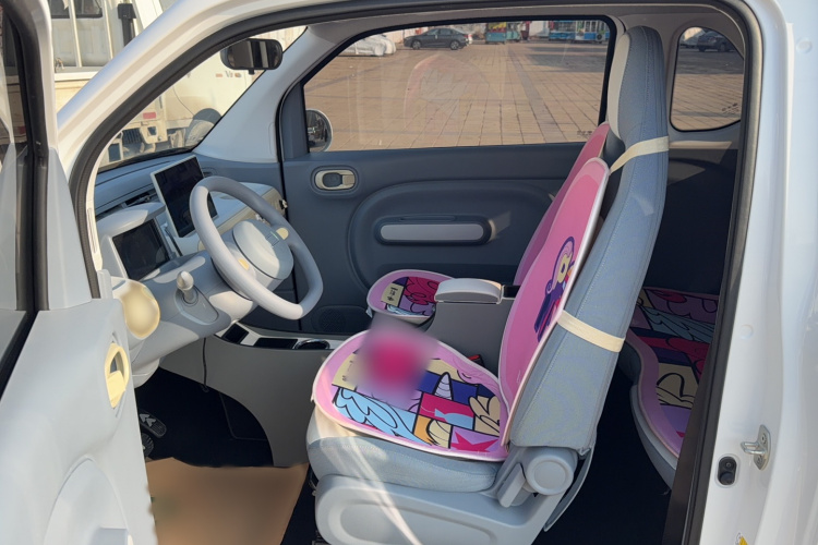 奔腾小马 2025款 222km 灵动马局部细节19