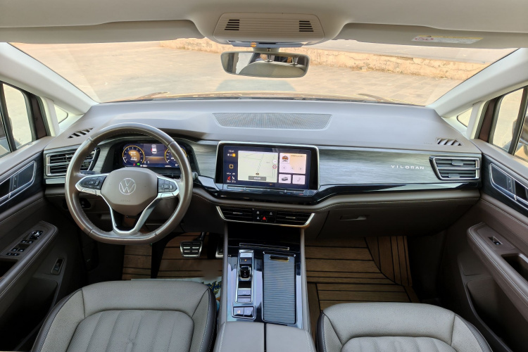 大众 威然 2022款 380TSI 尊驰版中控内饰7002