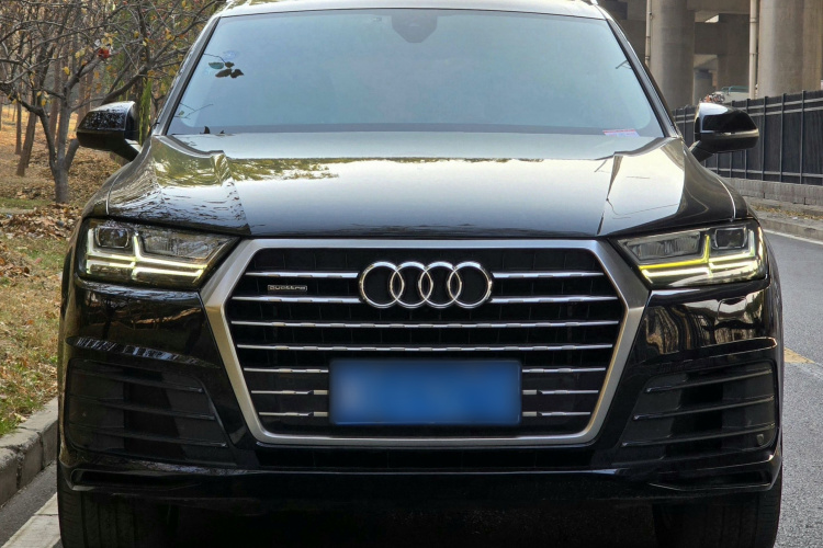 奥迪Q7 2018款 45 TFSI 技术型车身外观6002