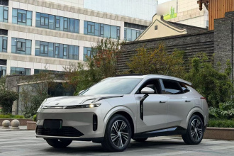 领克08 EM-P 2025款 120km 长续航Halo