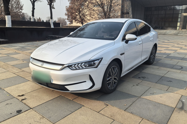 比亚迪 秦PLUS 2023款 冠军版 EV 420KM领先型车身外观1