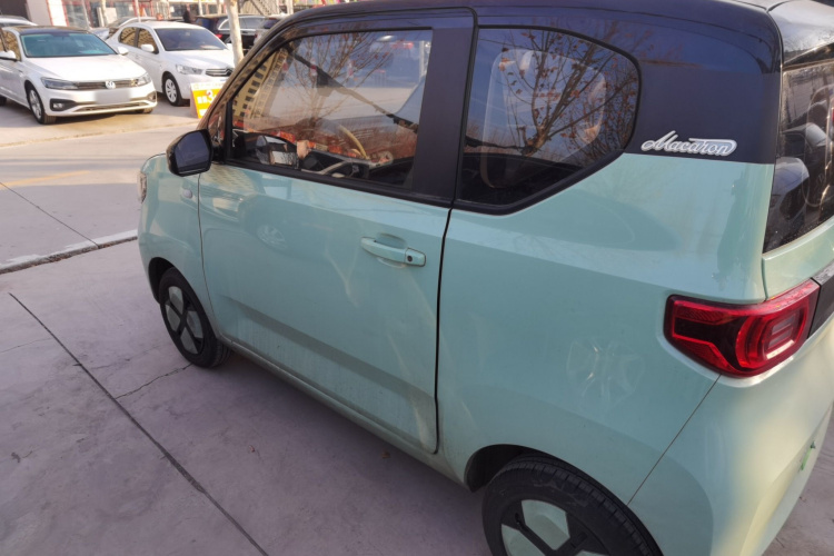 五菱汽车 宏光MINIEV 2021款 马卡龙时尚款 磷酸铁锂车身外观4