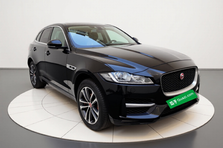 捷豹F-PACE 2018款 改款 2.0T 四驱R-Sport运动版车身外观3